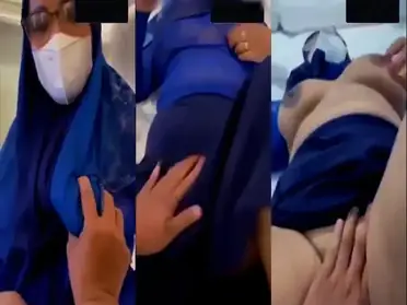Bokep Indo Okta Hijab Grepe Toket Lanjut Entot poster