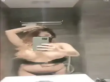 Kumpulan Live Show Aplikasi Hot Cewek Indo poster